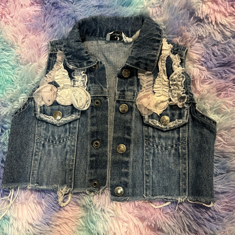 TOO CUTE!! Vintage JM Originals Denim Vest